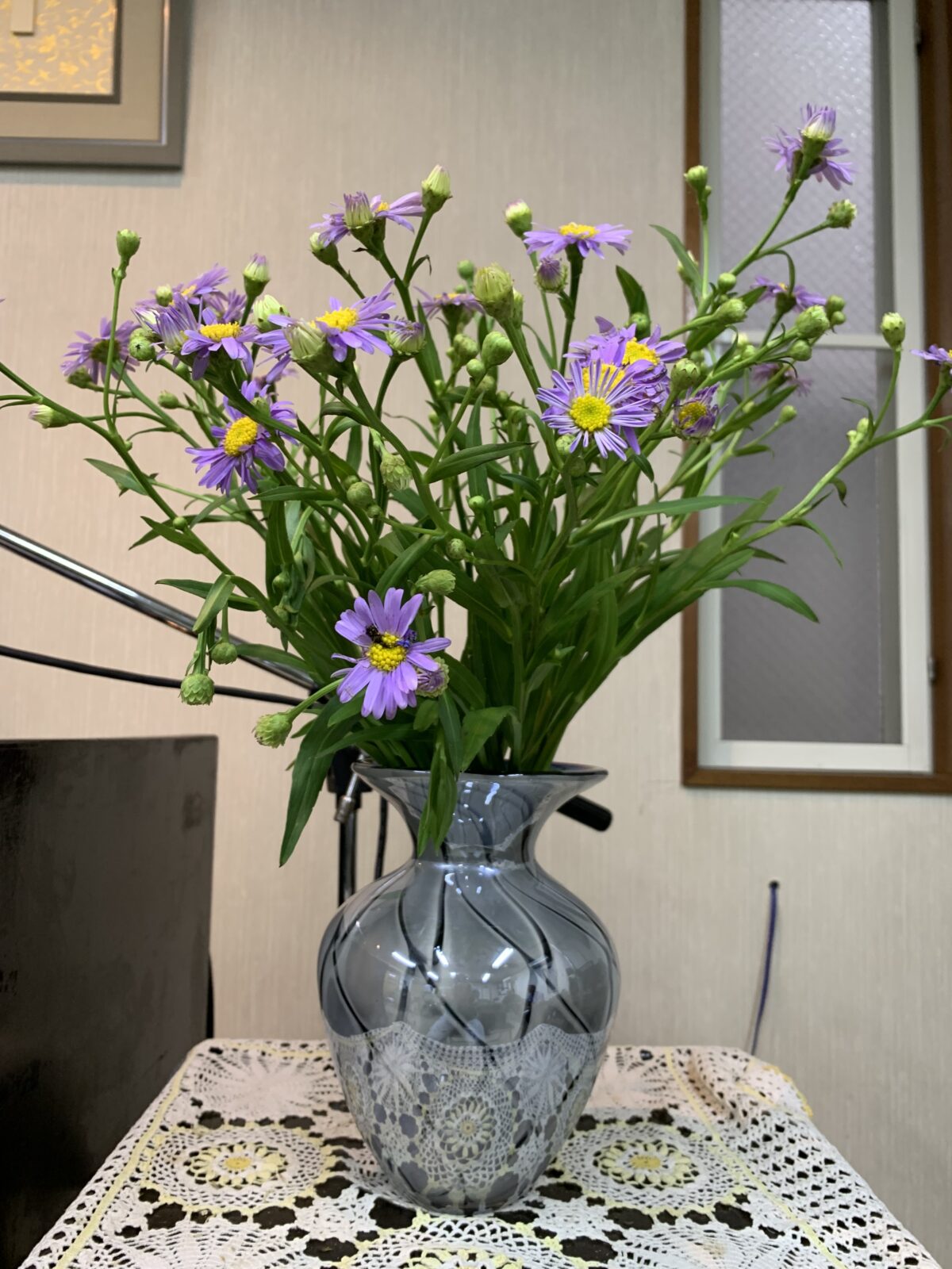 教会に生けられたシオンの花