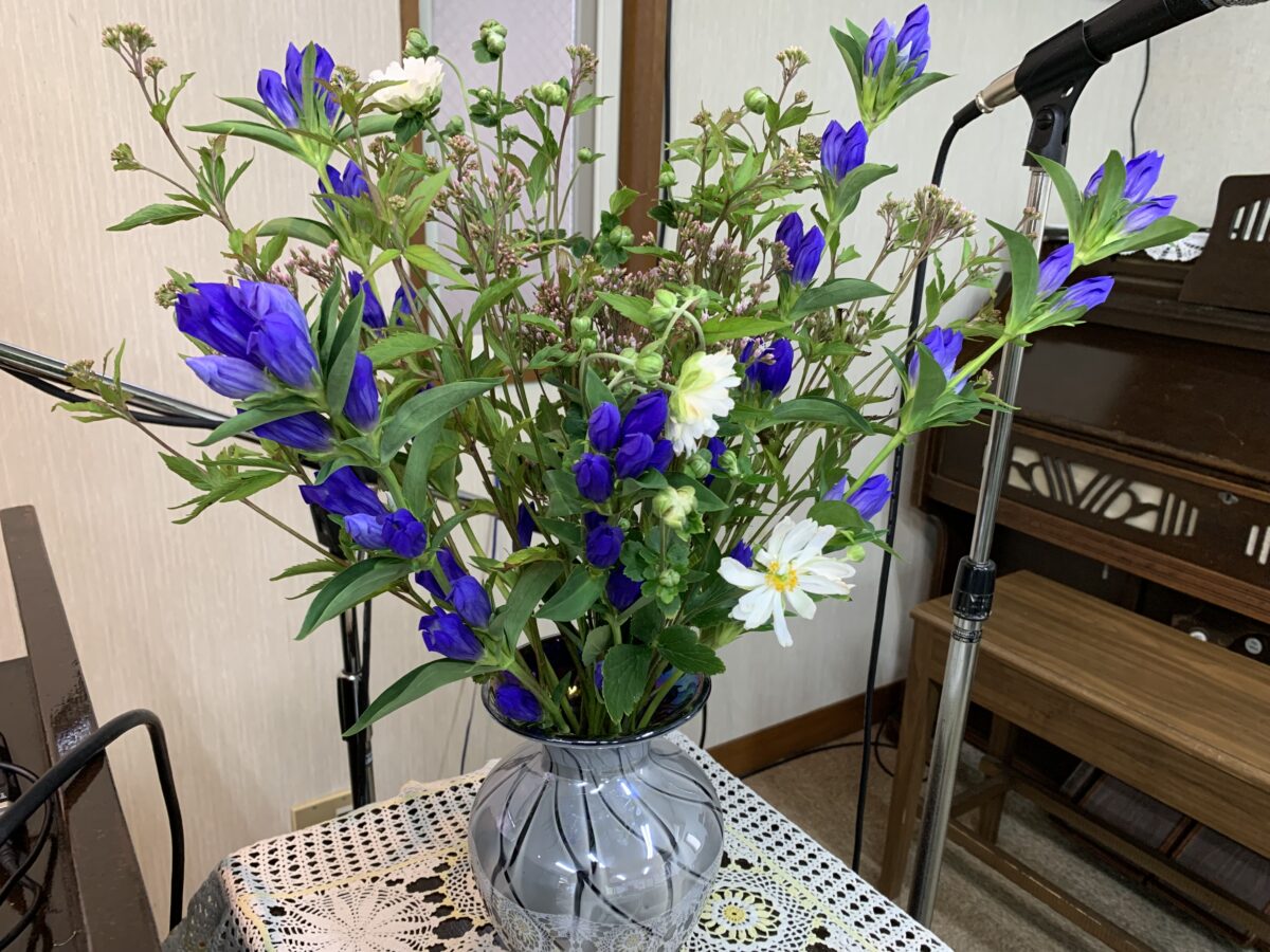 秋の花の飾り付け第二弾
